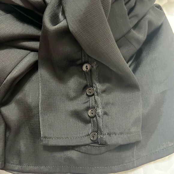 Astr Black Romper silky feeling medium v neck bow Anthropologie - Picture 12 of 16